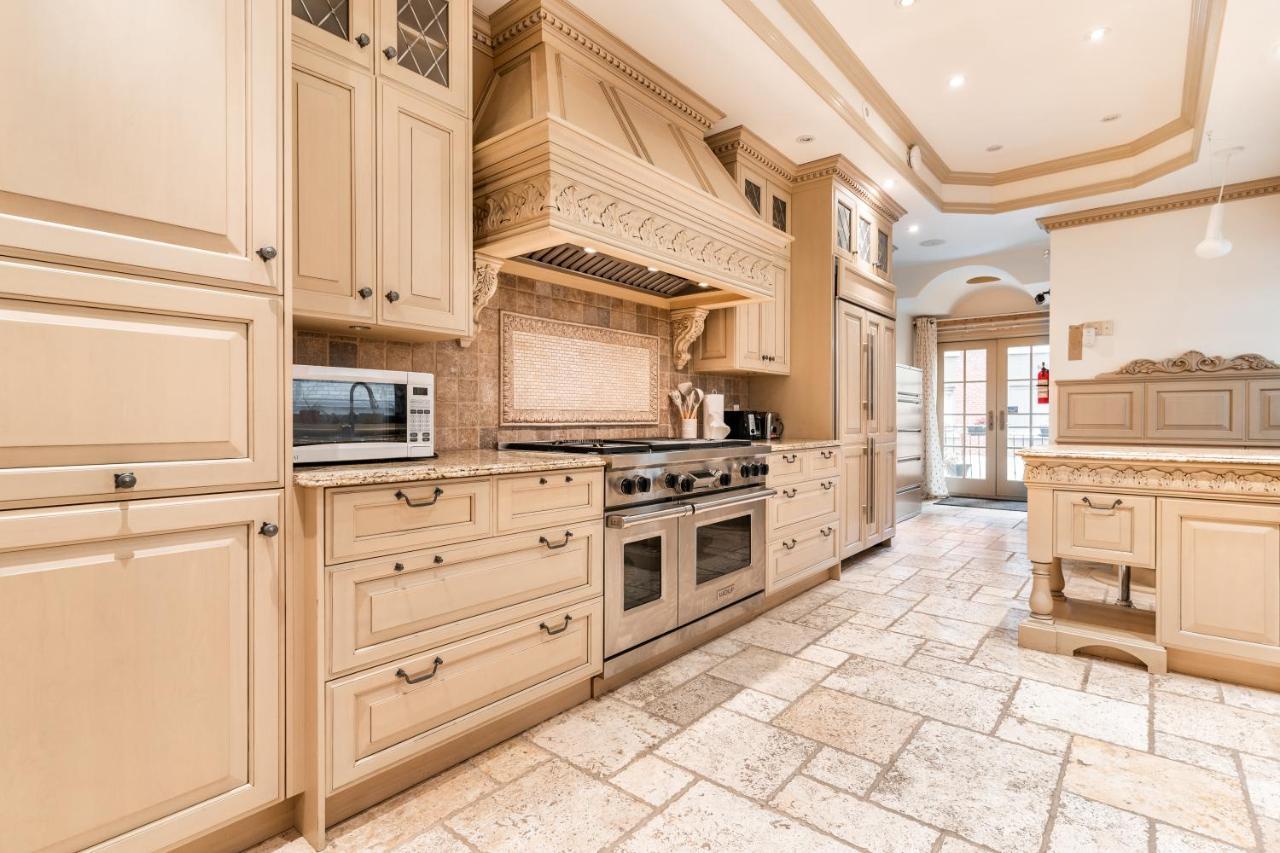 Appartement Superb City Center Penthouse On Two Floors-c