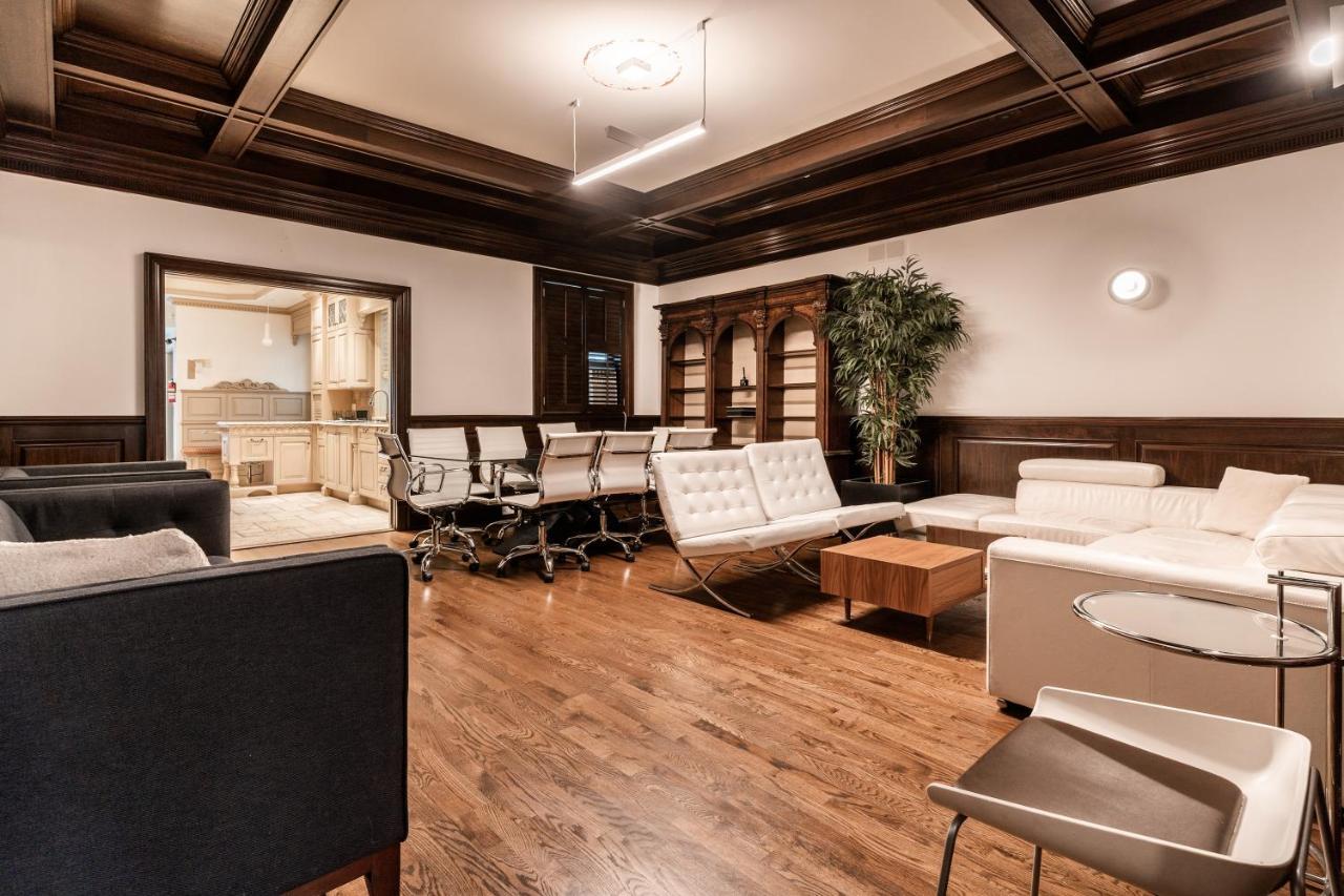 Superb City Center Penthouse On Two Floors-c Appartement Montréal